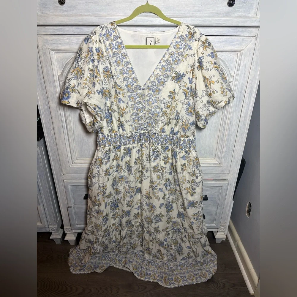 Lea White Floral Puff‎ Sleeve Midi Dresss Feminine Dainty Garden Party Romantic
